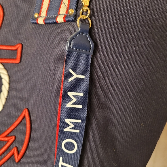 Nautical Tommy Hilfiger Bag - Picture 3 of 6